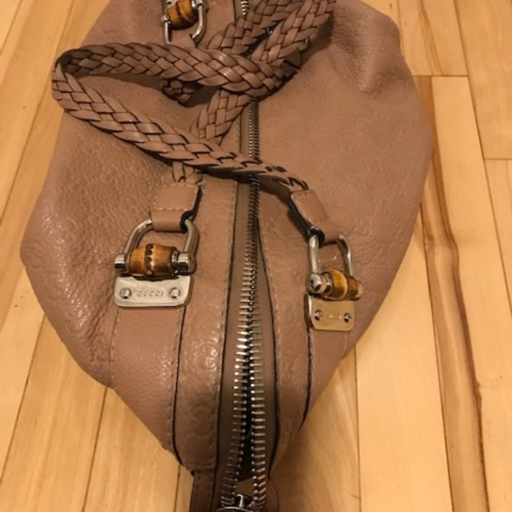 Authentic Gucci Leather Handbag - Picture 4 of 7